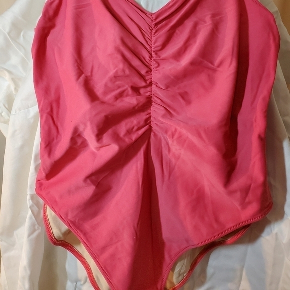 0054. EUC ~ Speigal ~ Full Coverage ~ Swimsuit ~ Sweetheart Neckline ~ Ruched - Picture 2 of 10